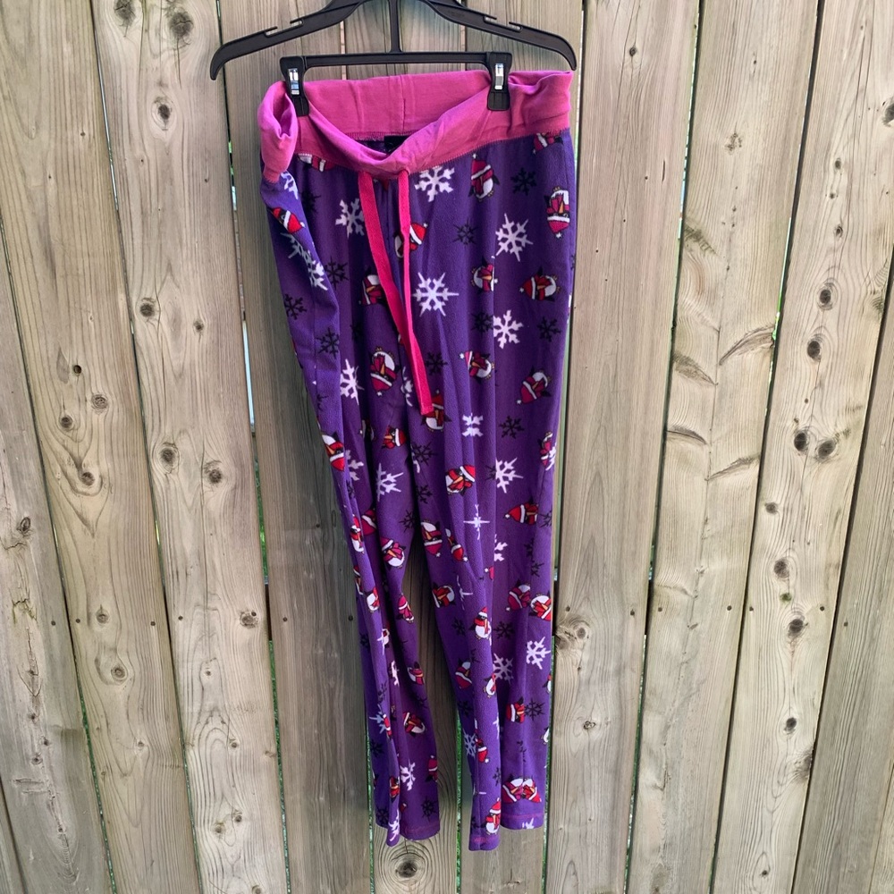 G21 Fuzzy Purple with Snowflake And Penguin Pattern Pyjama pants XL